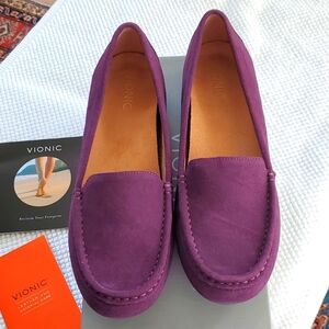 Vionic Chill Debbie Violet Suede Loafer in  11M NWT